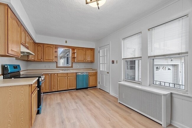 Photo - 23 Carver St