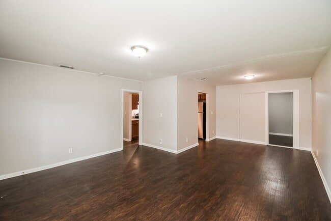 Photo - 7059 Melvin Rd