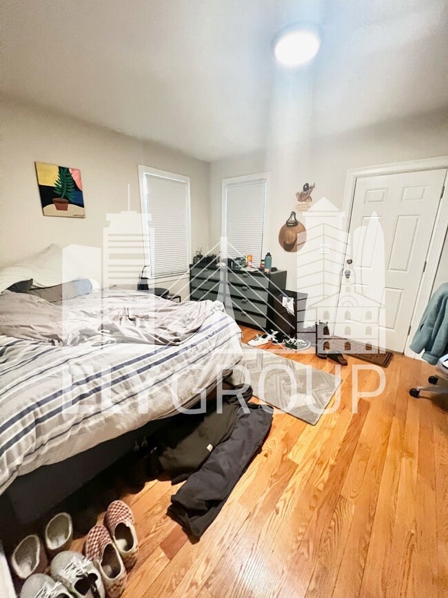 Photo - 459 Somerville Ave