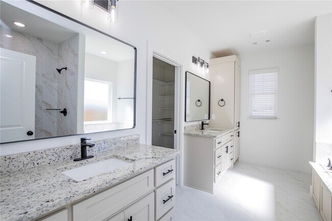 Photo - 4867 Farmhouse St