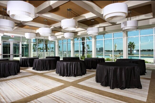 Photo - 231 Riverside Dr Unidad 1504-1