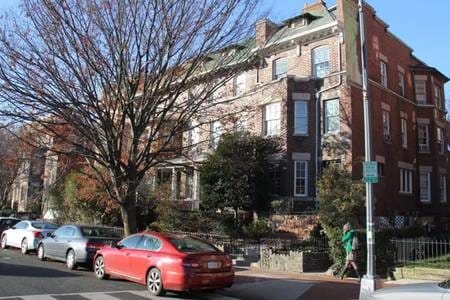 Neighborhood - 3210 17th St NW Unit 2