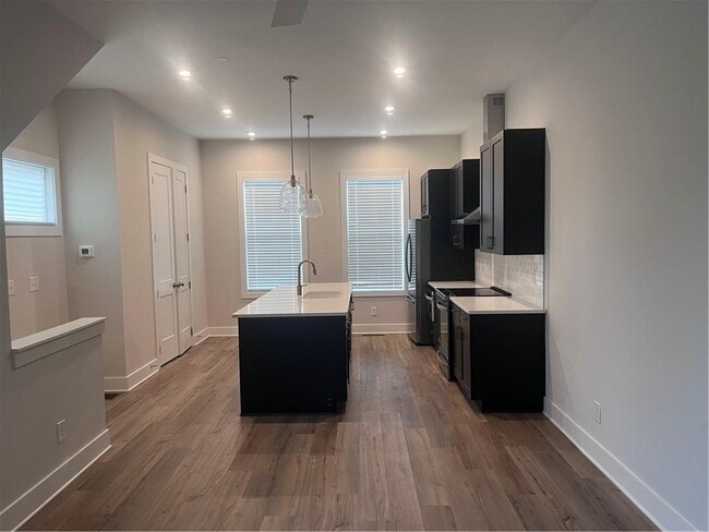 Photo - 60 Adore Ct SE