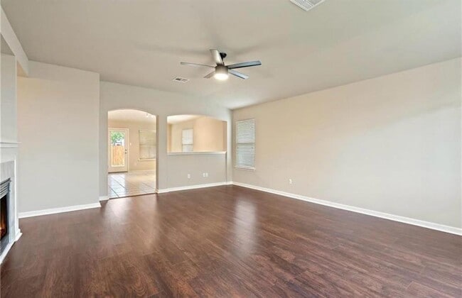 Photo - 2605 Butler Way