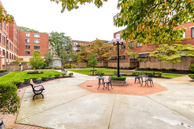 Photo - 85 Brainerd Rd Unidad 1