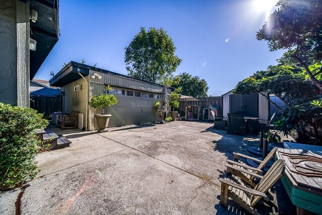 Photo - Charming Cottage Home In Central Redwood City - 3D Tour