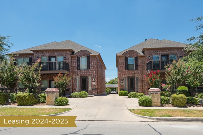 Building Photo - * MOVE IN SUMMER 7/08/2026 * 4 Bed 3 Bath,... Rental