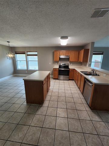 Photo - 907 Live Oak Dr