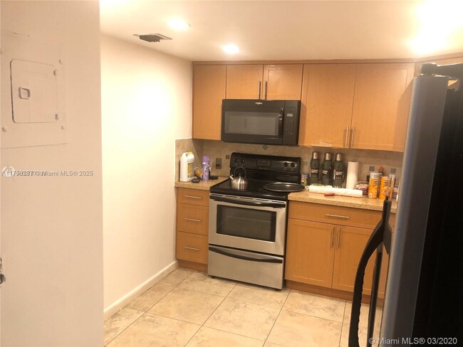 Photo - 501 Three Islands Blvd Condo Unit 318