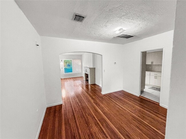 Photo - 1575 SW 12th Ave