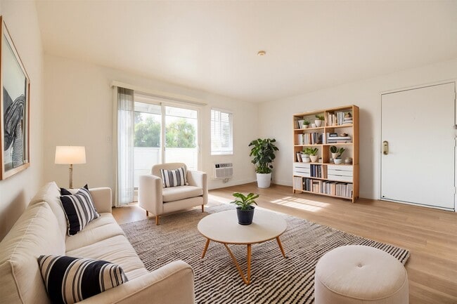 Summerhill Place Apartments