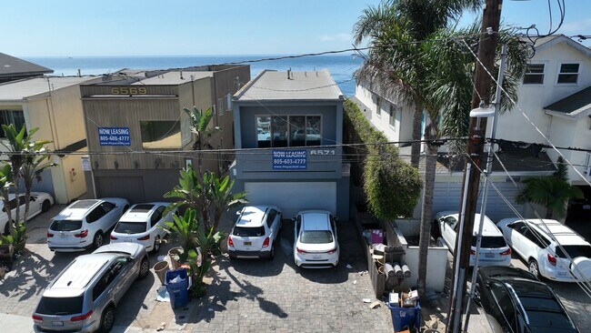 6571 Del Playa Dr Unidad 1