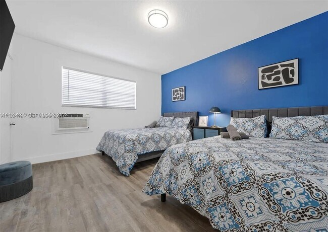 Photo - 1029 SW 5th St Unit 13