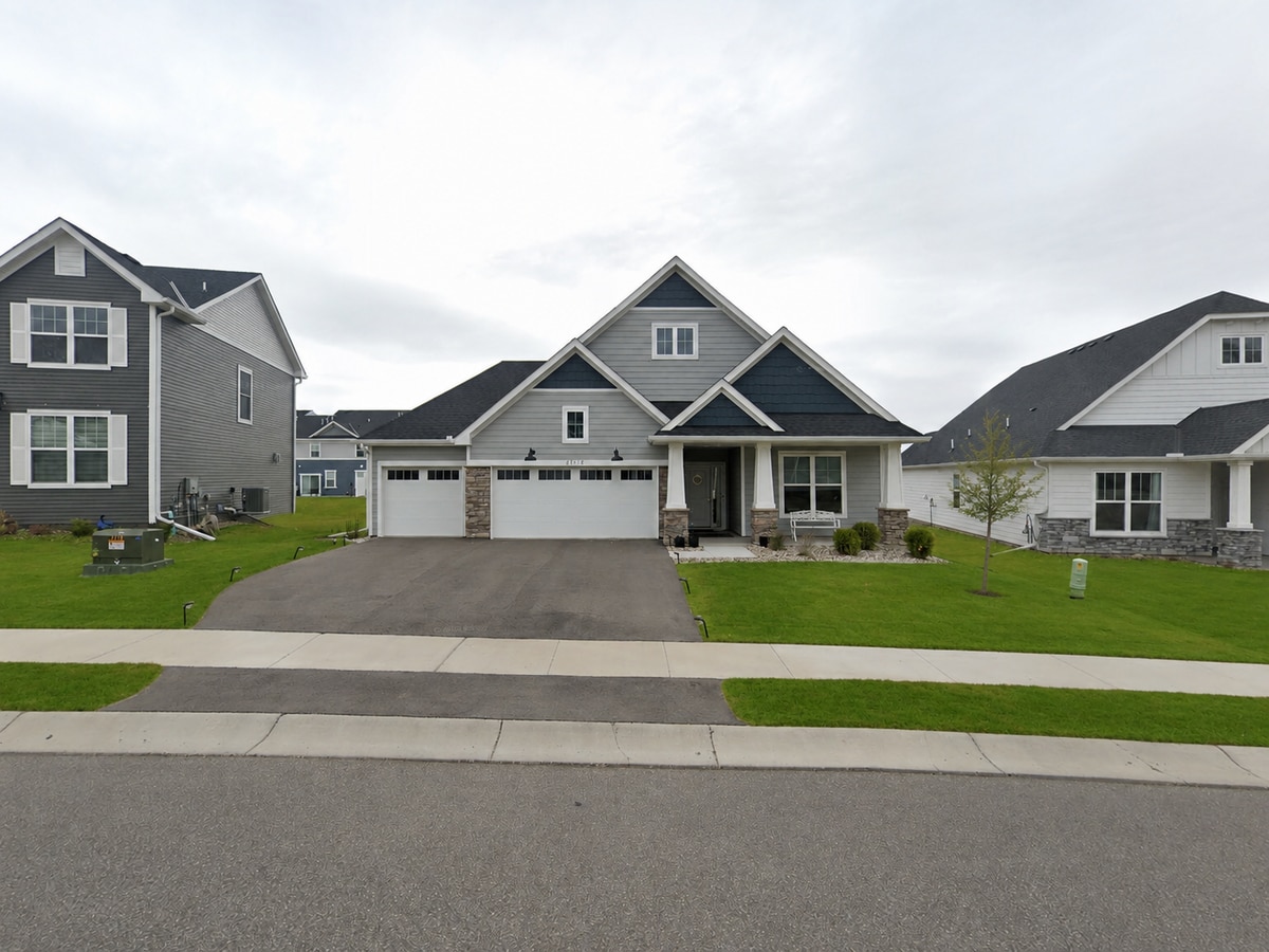 Photo - 6218 Tamarack Ln