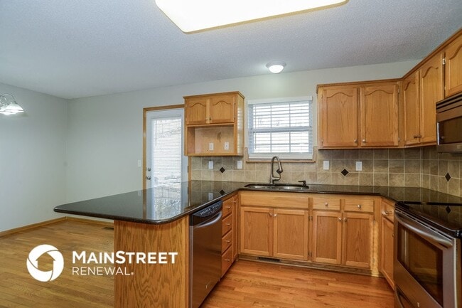 Photo - 1222 SW Windcrest Ct