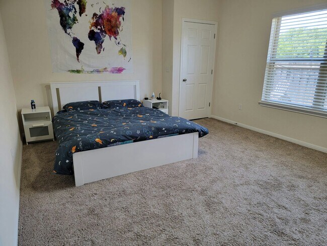 Photo - 2304 S Lakeline Blvd Unidad 461