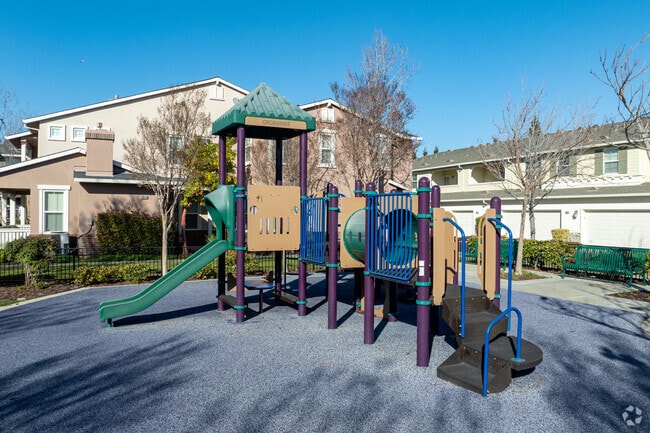 Patio de juegos - Crossings at Eden Shores