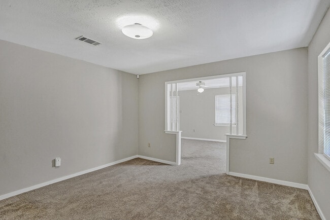 Photo - 205 Walnut St