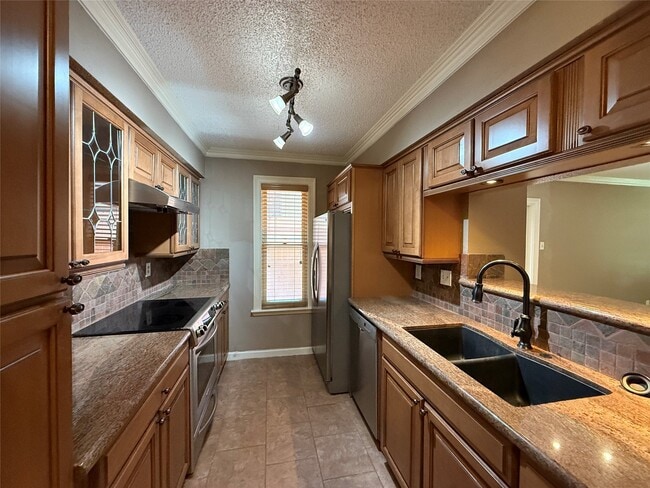 Photo - 10555 Turtlewood Ct