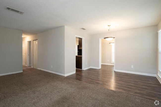 2 beds, 2 baths, 1,260 sq ft