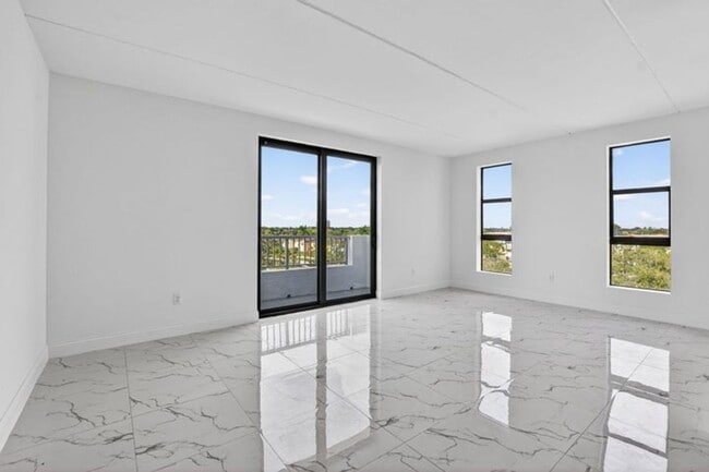 Photo - 350 W Hidden Valley Blvd