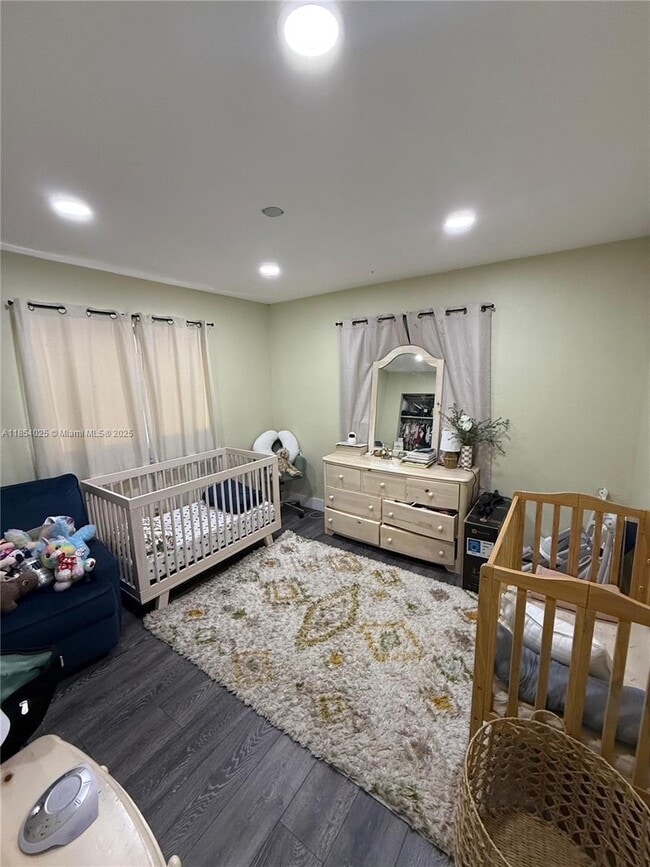 Photo - 822 NE 8th St