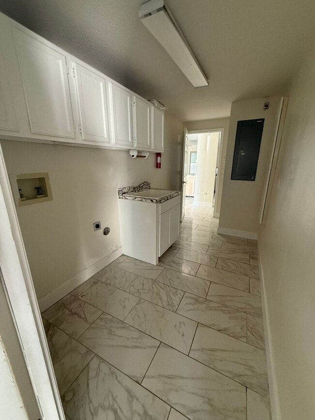 Photo - Beautiful Spacious 3 bed 3 bath Home in Debary