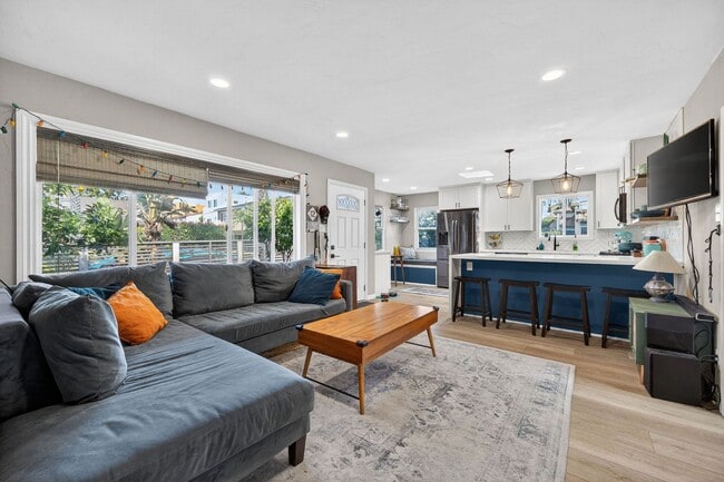 Photo - Beautiful 2 bedroom single family home available in Sunset Cliffs!