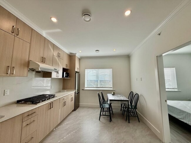 Photo - 1538 61st Av E Unit 2