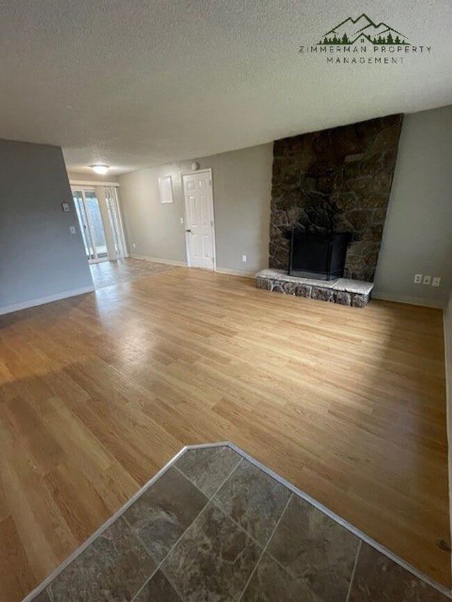 Photo - 2021 Amirante St Unit 2021 Amirante St