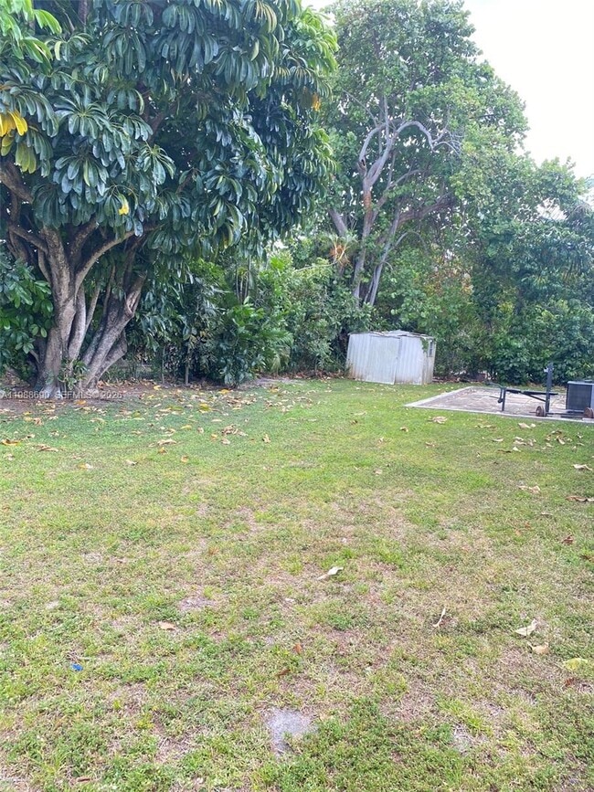 Photo - 740 NE 179th Ter