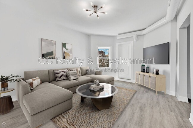 Photo - 2901 N Sacramento Ave Unit 2
