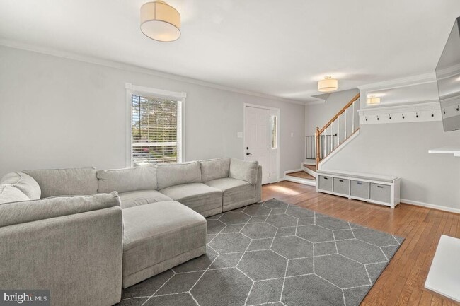 Photo - 19602 Labelle Ct