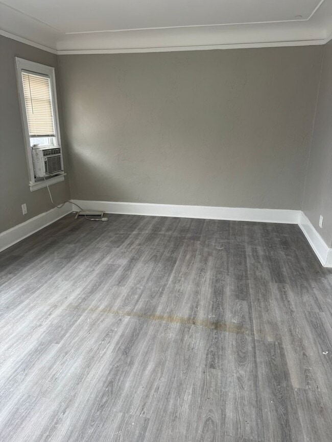 Photo - 15766 Hartwell St Unit Upper