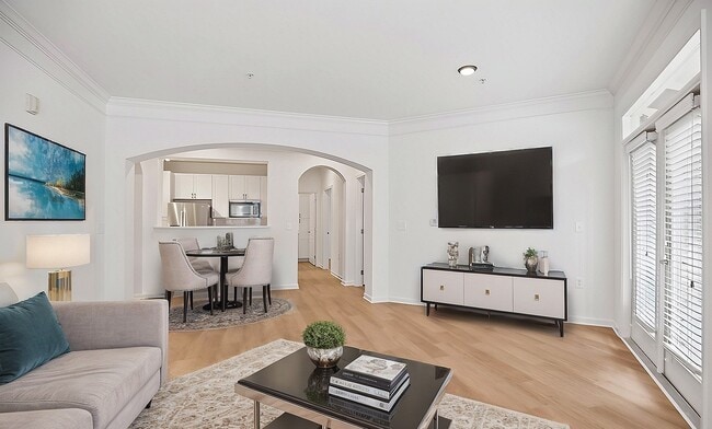 Weston Lakeside Apartments