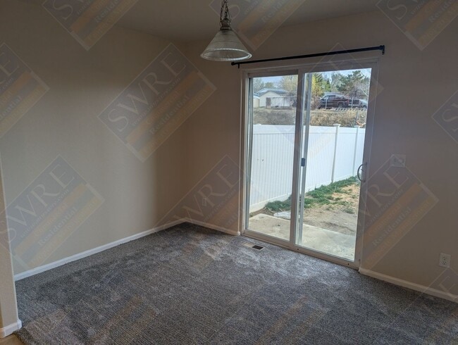 Photo - 405 Archers Trail-