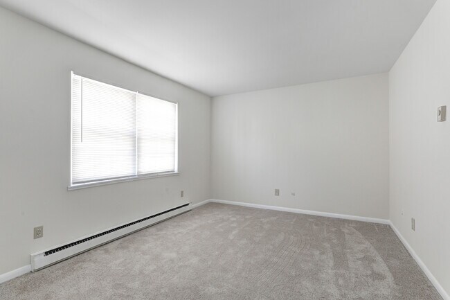 Pine Crest Apartments