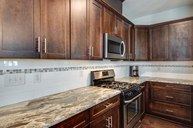 Photo - 710 Buchanan St Unit #7