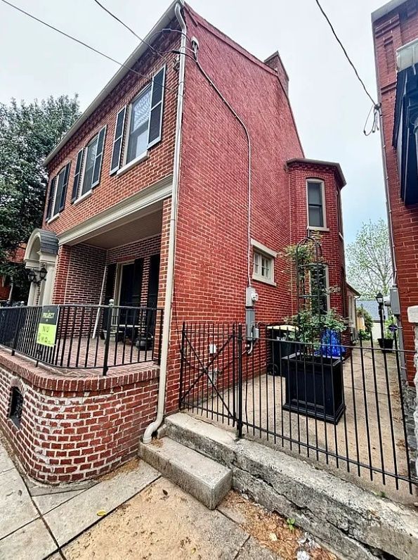 Photo - 729 E Orange St
