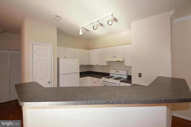 Photo - 11329 Aristotle Dr Unit 5-213