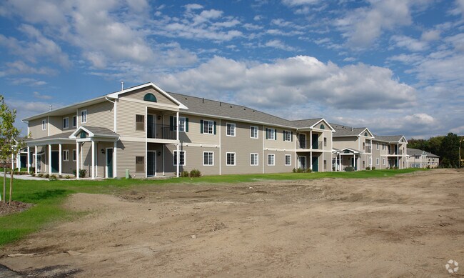 Hawk's Ridge Senior/Family Apartments