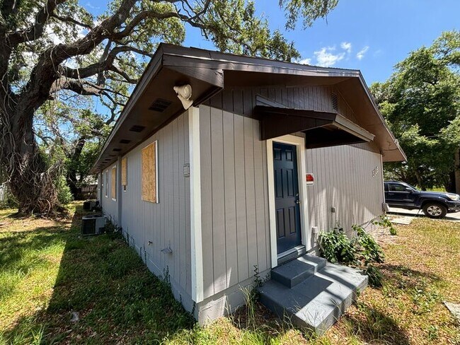 Photo - 3108 E 15th Ave Unidad A