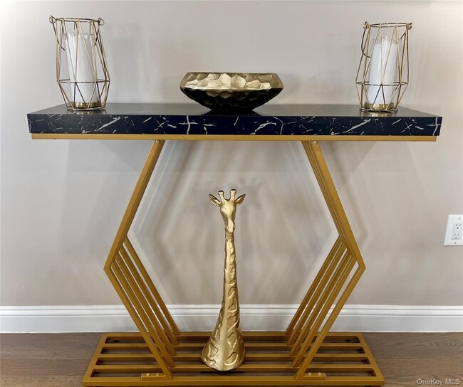 Photo - 91 E Fulton St