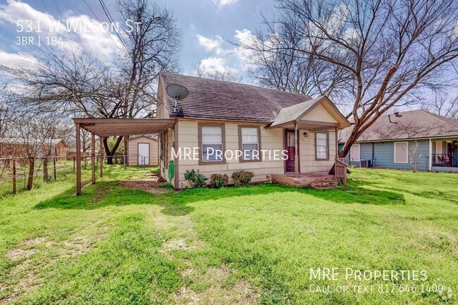 Building Photo - Coming Soon! 3 Bedroom, 1 Bath Cleburne Home