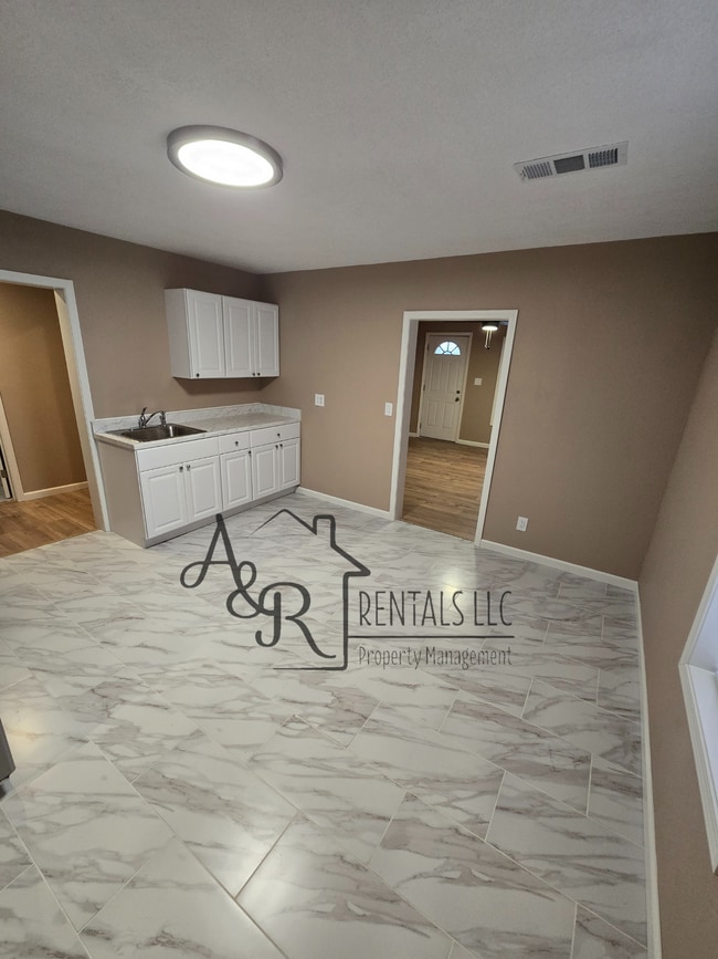 Photo - 505 E Quincy St