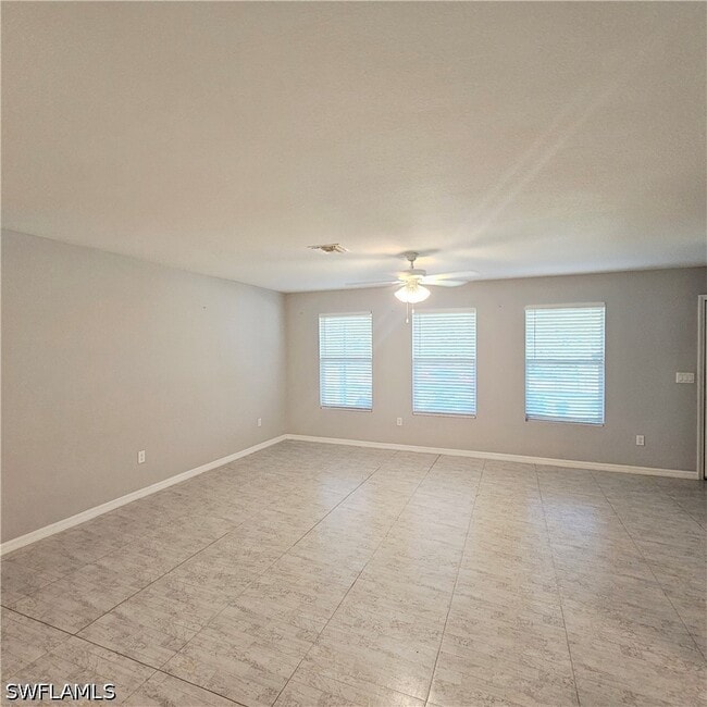 Photo - 2509 42nd St W