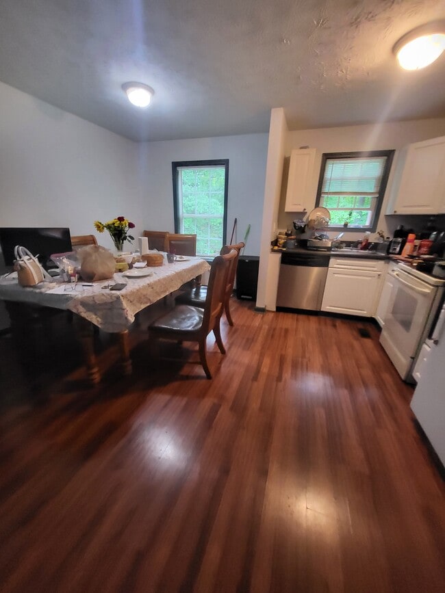 Photo - 3616 Shrewsbury Ct