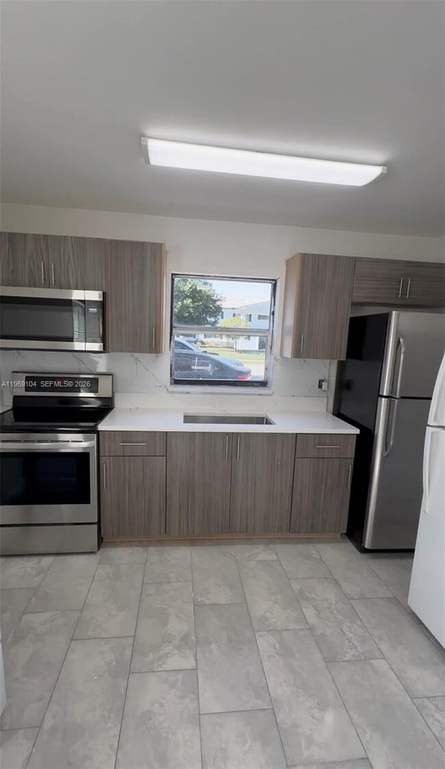 Photo - 4119 Woodside Dr Unit 1