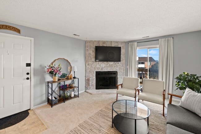 Photo - 814 Tenderfoot Hill Rd