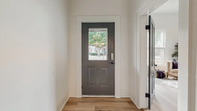 Photo - 112 High St